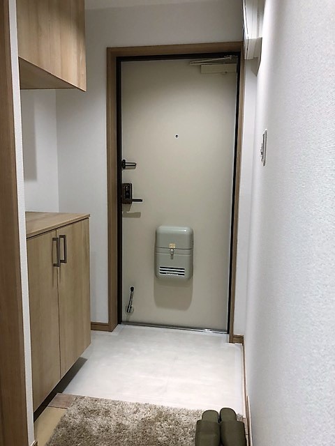 物件画像1:玄関前